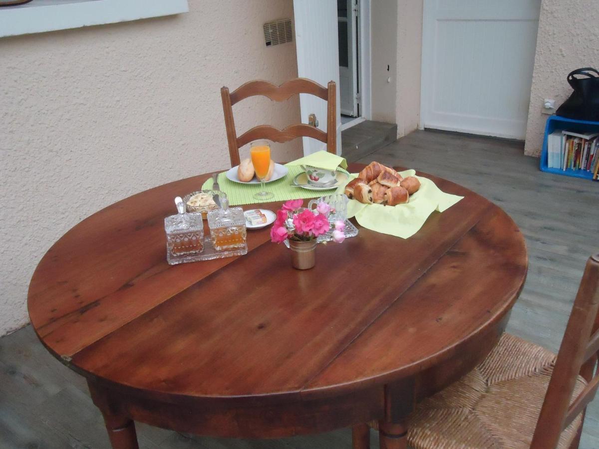 A La Cerisaie Bed and Breakfast Carignan-de-Bordeaux Buitenkant foto